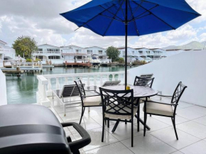 Renovated waterfront villa near the beach